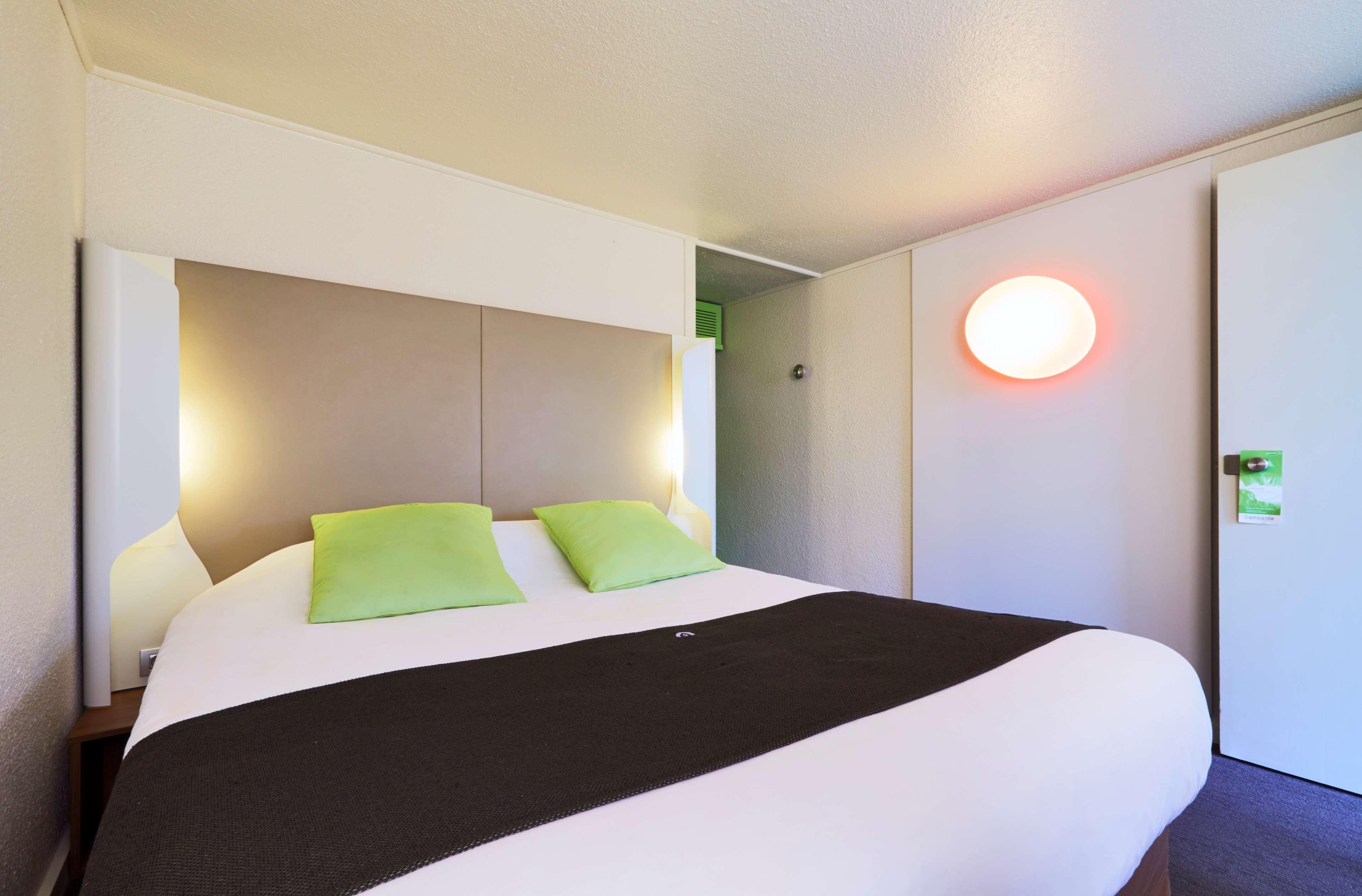 Hotel Campanile Poitiers - Site Du Futuroscope Chasseneuil-du-Poitou Zewnętrze zdjęcie