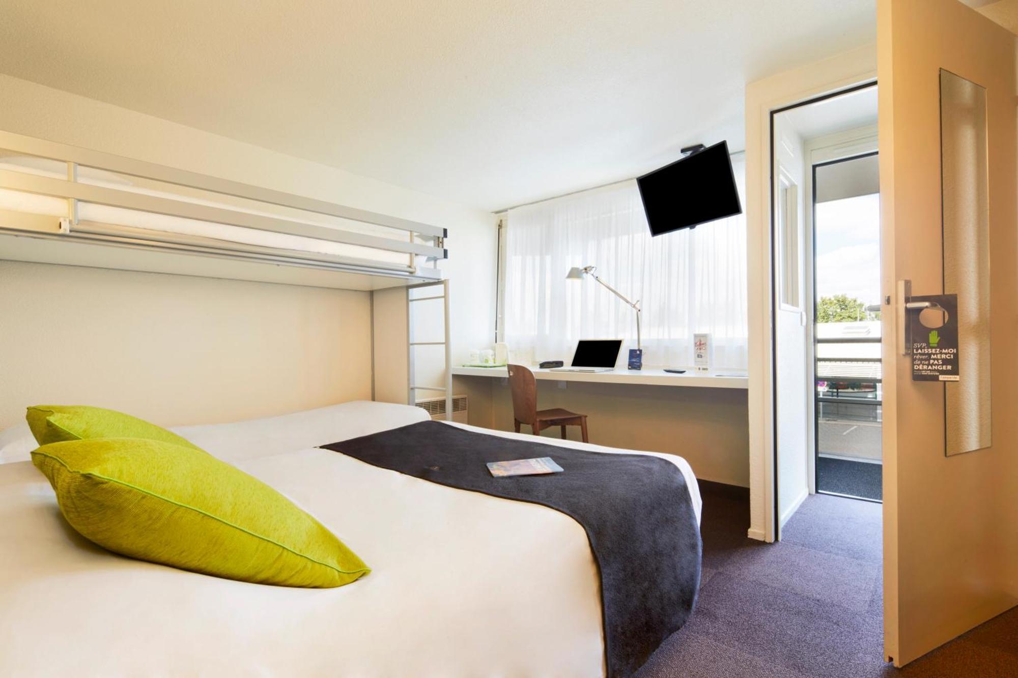 Hotel Campanile Poitiers - Site Du Futuroscope Chasseneuil-du-Poitou Zewnętrze zdjęcie